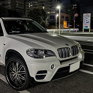 X5 E70