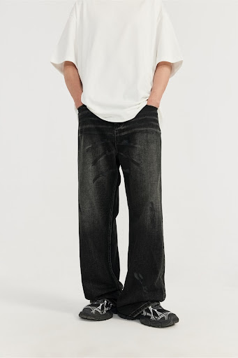 Title 5, Distressed Loose Straight Retro Brushed Wide Le...