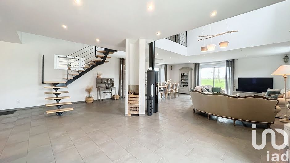 Vente maison 7 pièces 250 m² à Entrammes (53260), 445 000 €