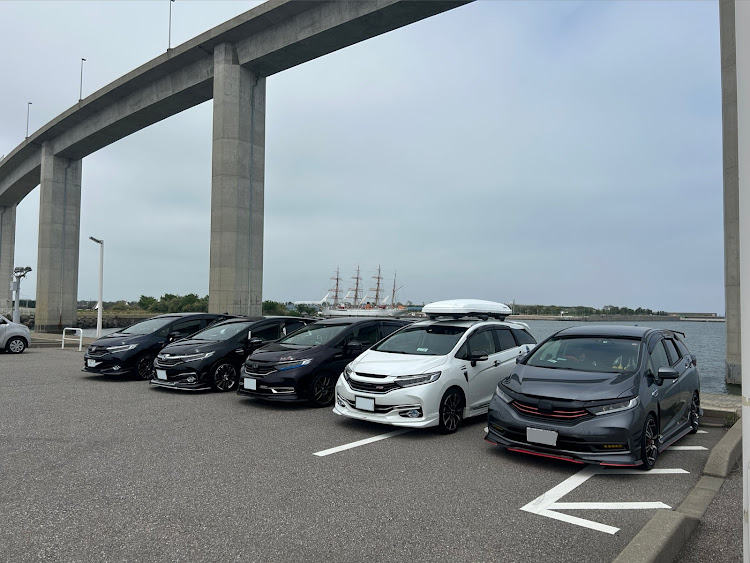シャトルの北陸チャリティーオフ・会いたい人に会える旅・柿本改 GTbox 06&s・前期GP8が1台後期GP7が1台GP8が1台に関するカスタム事例の投稿画像16枚目