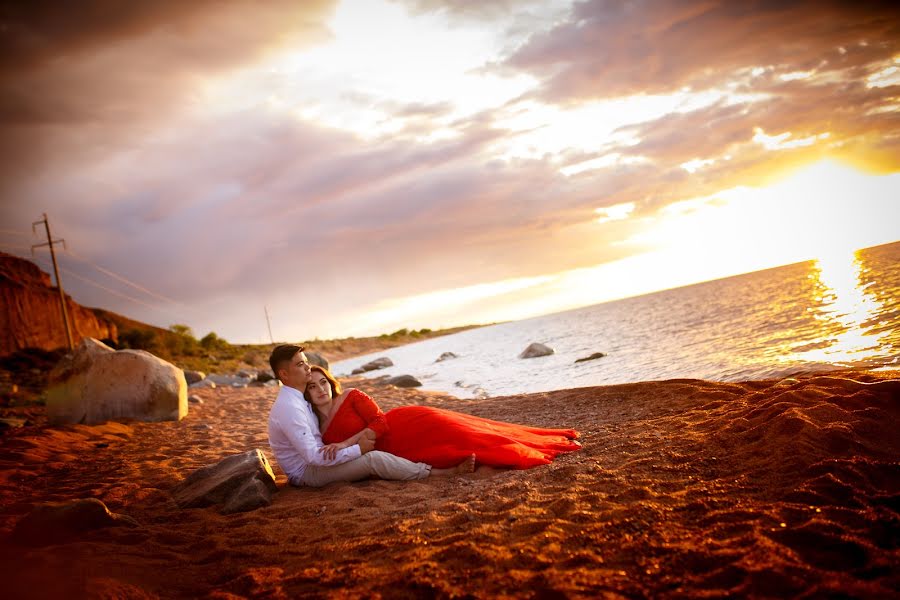 Fotografo di matrimoni Aleksandra Romanchenko (photo2012). Foto del 7 agosto 2019