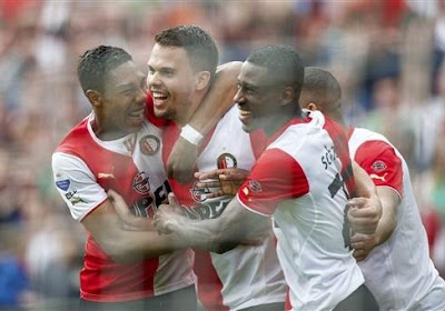 Feyenoord neemt vlekkeloze start dankzij erg late goal