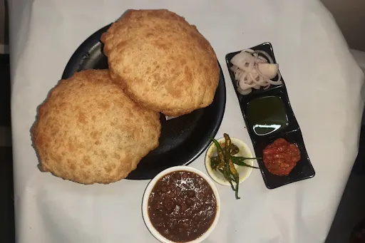 Chole Bhature [3 Plates]