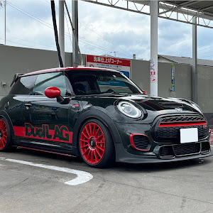 ミニ ハッチバック JCW