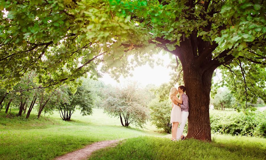 Wedding photographer Tatyana Milyutina (labrador). Photo of 4 May 2016