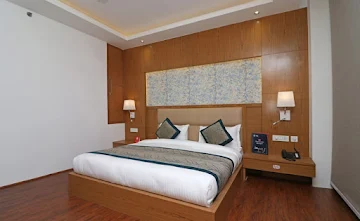 Capital O Premium Hotel Star Suites photo 