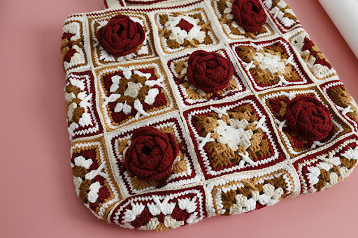 Title 7, Womens Three-dimensional Flower Handmade Shoul...