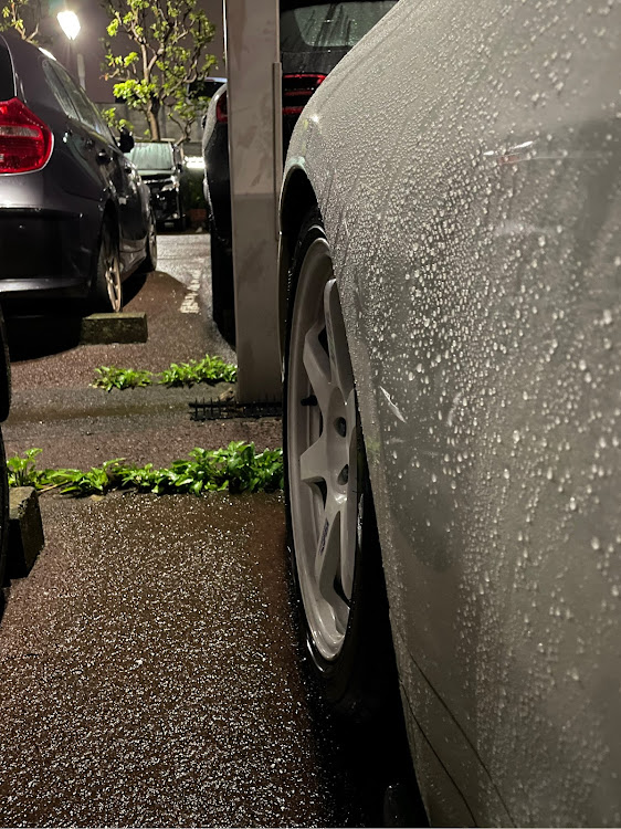 フェアレディZのz33・車検仕様・RAYS・最近涼しい・雨の日に関するカスタム事例の投稿画像2枚目
