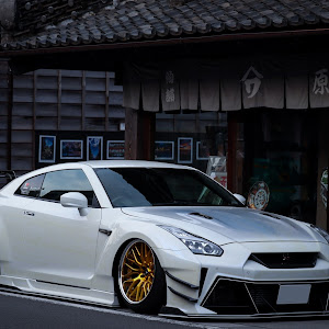 NISSAN GT-R R35