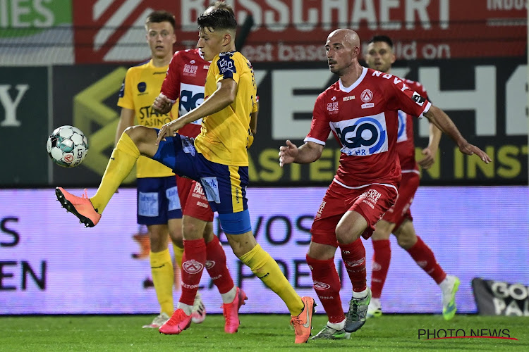 Luqman Hakim scoort in eerste (oefen)wedstrijd voor KV Kortrijk: "het is moeilijk, iedereen zet hier druk"