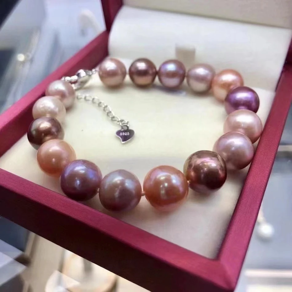 Brazalete de perlas cultivadas de agua dulce, color caramelo de 9-10 mm. Elegancia y estilo para lucir a diario. El regalo perfecto.