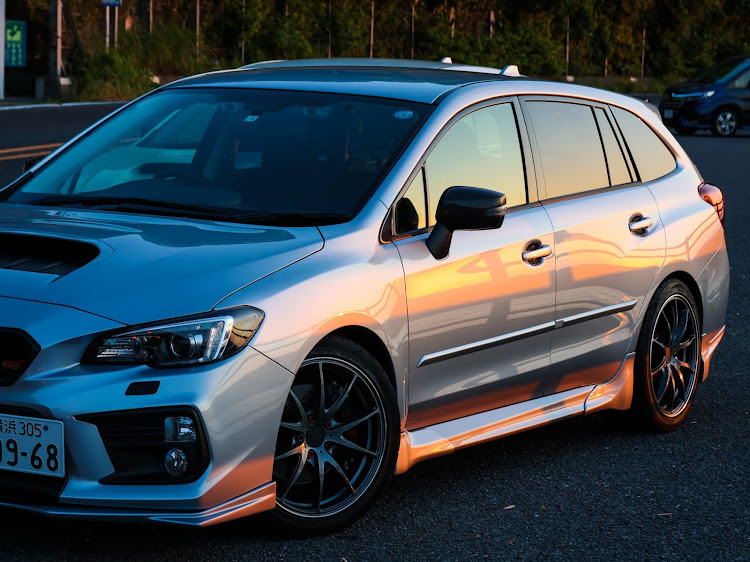 レヴォーグの夕日に輝くあなたの愛車・朝日に輝くあなたの愛車に関するカスタム事例の投稿画像3枚目