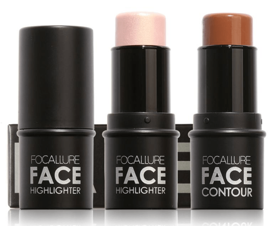 PERFECTION Face Contour Highlighter Accentueer en definieer je gezichtscontouren. Deze highlighter geeft een natuurlijke glans en een gebeeldhouwde look. Eenvoudig aan te brengen.