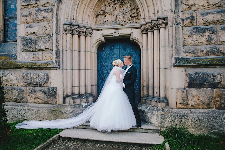 Fotógrafo de bodas Łukasz Sławomir (nastrojowestudio). Foto del 9 de noviembre 2019