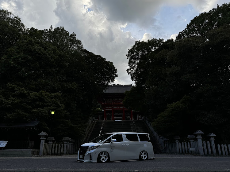 アルファードのKuhl Racing・BWLT・Black List!  White List!・iPhoneクオリティ・近江神宮に関するカスタム事例の投稿画像3枚目