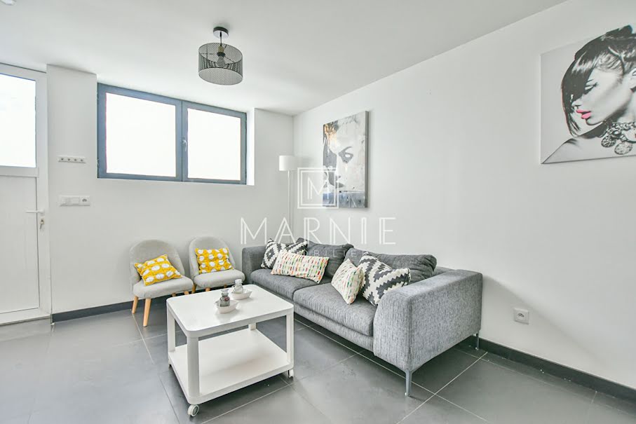 Location  appartement 3 pièces 71.06 m² à Chatillon (92320), 1 660 €