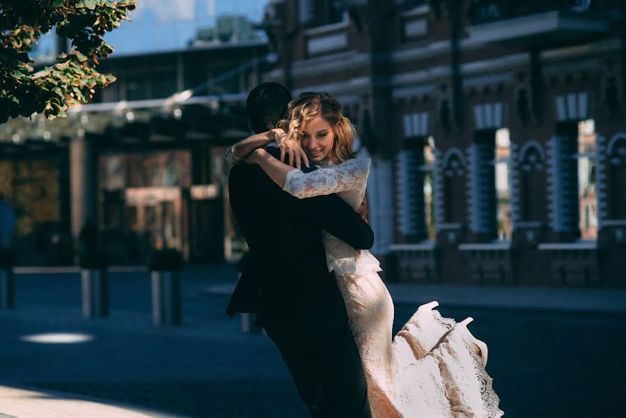 Fotógrafo de casamento Dima Belyy (bely). Foto de 10 de novembro 2016