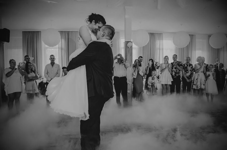 結婚式の写真家Monika Wlazło (monikafoto)。2023 4月27日の写真