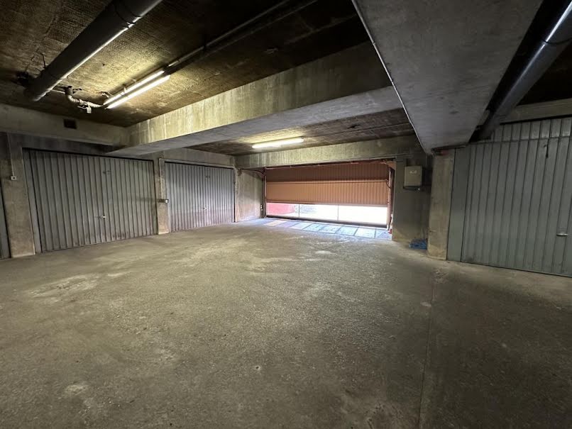 Location  parking  15.42 m² à Sainte-Foy-lès-Lyon (69110), 150 €