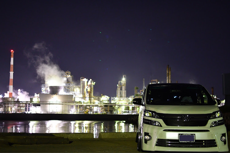 ヴェルファイアのナチュラルキャンバー・ファミリーカー・変態一家・生脚派・秘密基地に関するカスタム事例の投稿画像2枚目