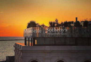 Seaside apartment with terrace 2