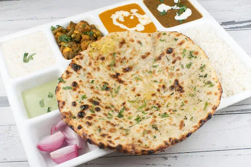 Special Radha Ki Rasoi Naan Thali