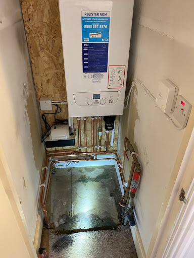 Baxi combi boiler with 10 years warranty.