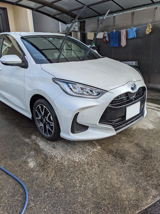プリウスの9月もよろしくお願いします。・洗車・ヤリス HYBRID Zに関するカスタム事例の投稿画像2枚目