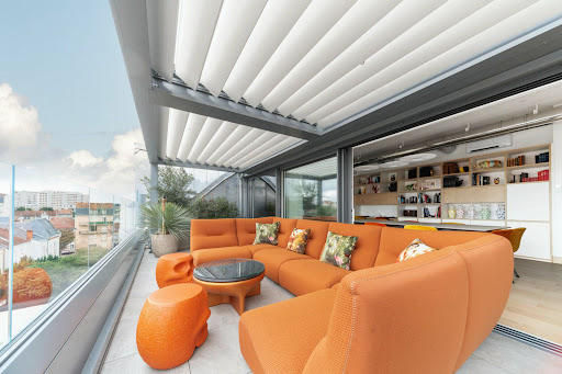 Apartment with terrace 1
