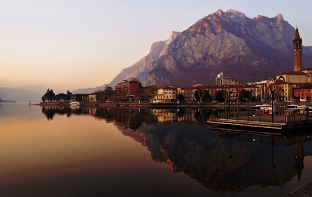 Il lago nell'ora blu... di Ofelia Bianca