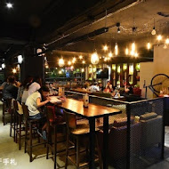 Let's meet F2F歐式咖啡小酒館