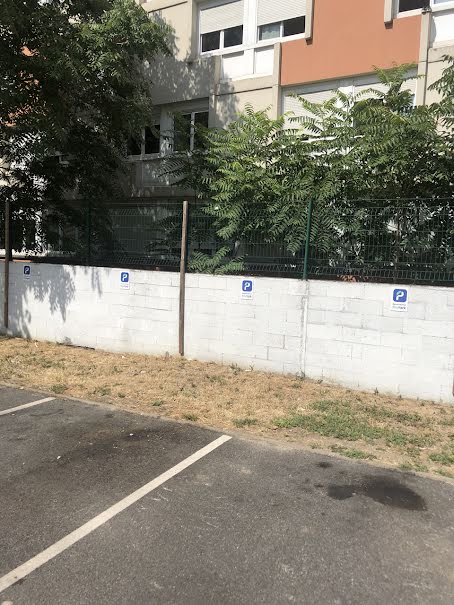 Location  parking   à Aubervilliers (93300), 60 €