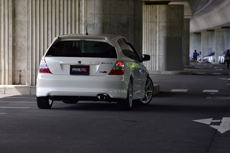 シビックタイプRのフォロワーさまに感謝です・EP3・FK8に関するカスタム事例の投稿画像2枚目