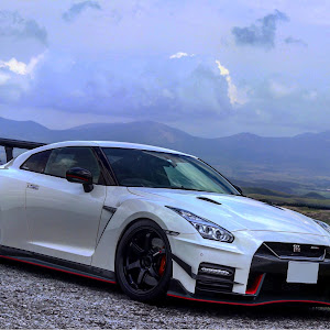 NISSAN GT-R R35