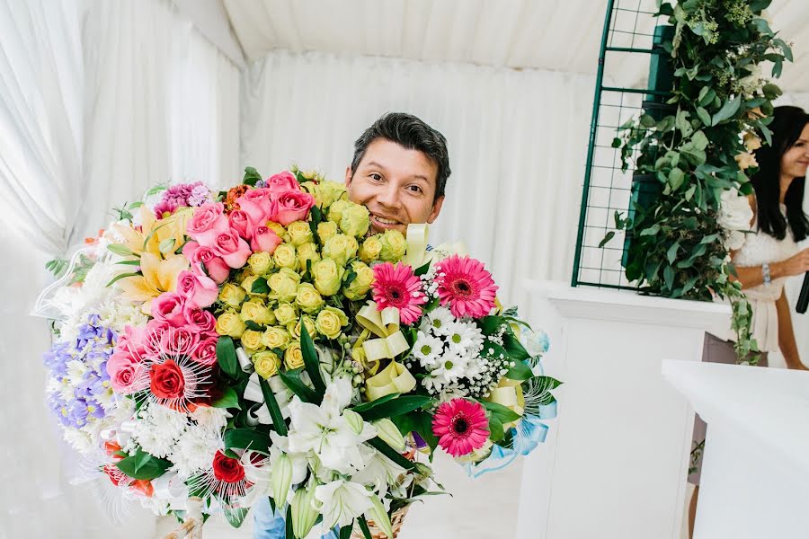 Fotografo di matrimoni Yuliya Smolyar (bjjjork). Foto del 2 maggio 2017