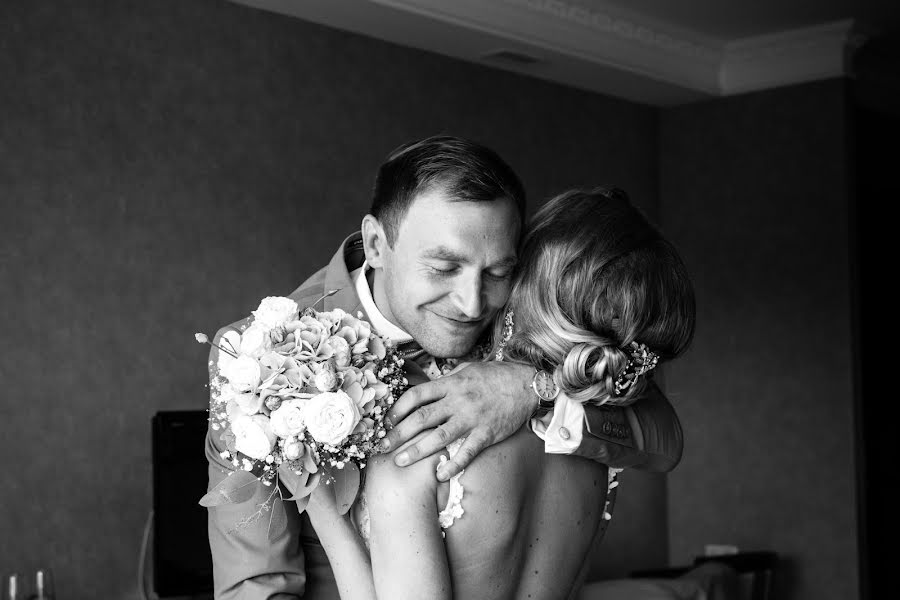 Jurufoto perkahwinan Irina Selezneva (remeslove). Foto pada 24 Ogos 2016