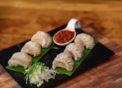 Veg Steam Momos (8 Pcs)