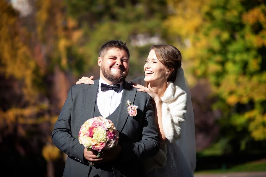 Fotógrafo de casamento Larisa Akimova (larissaakimova). Foto de 25 de novembro 2021