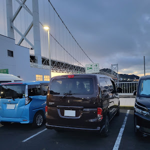 NV200バネット