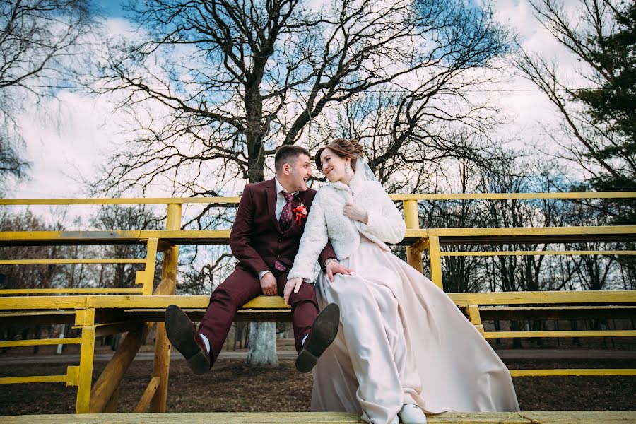 Fotógrafo de bodas Aleksandr Demin (demin-foto46). Foto del 9 de abril 2019