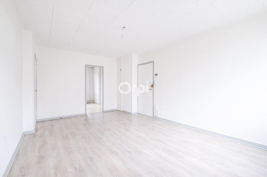 Location  appartement 3 pièces 58 m² à Limoges (87000), 670 €