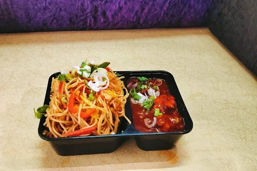 Noodles With Manchurian [6 Pieces, Serves 1]