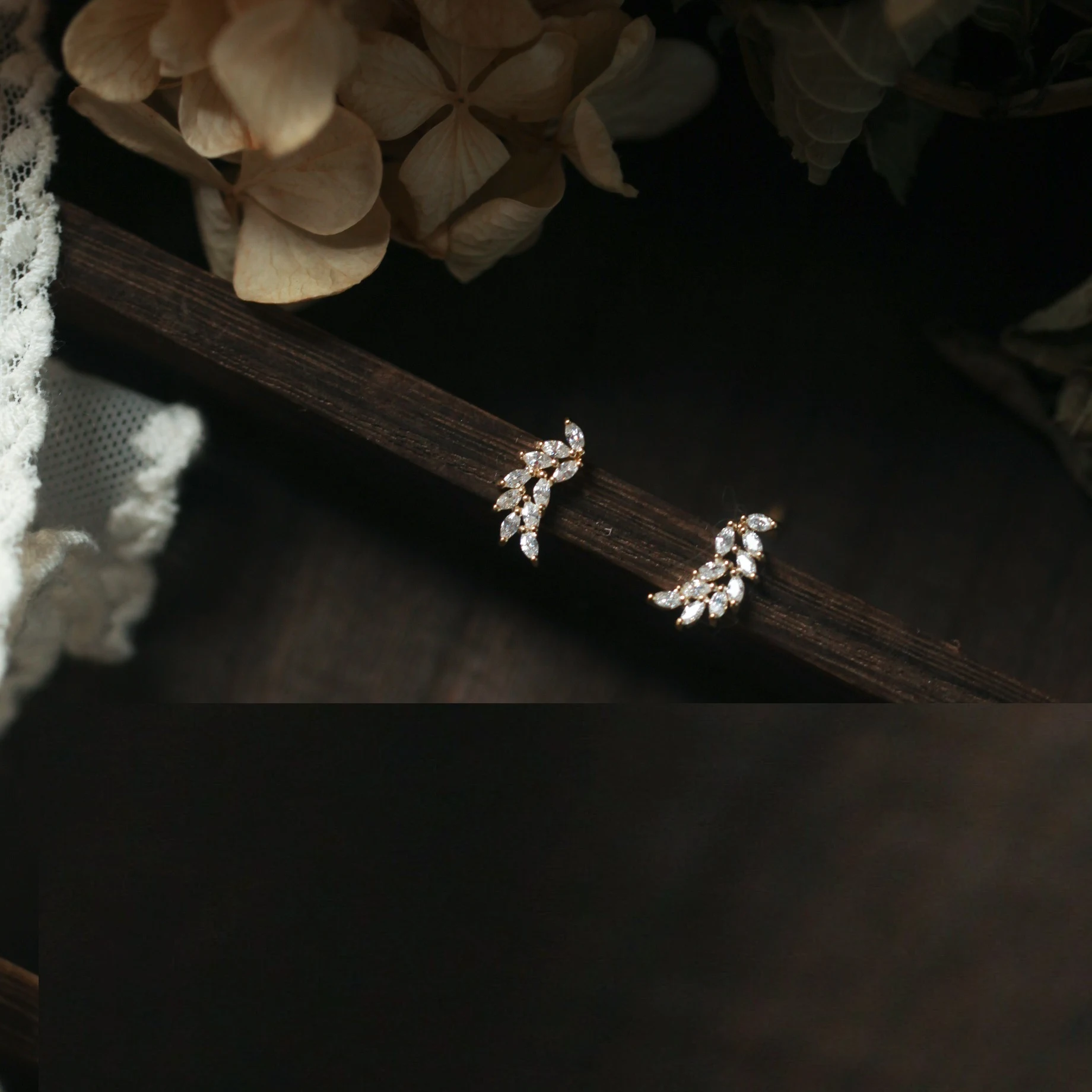 Title 3, Boucles doreilles clous en argent sterling exq...