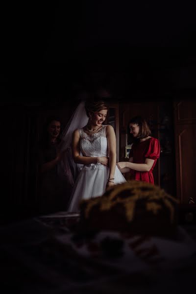 Wedding photographer Dmitriy Kaplonskiy (prostlr). Photo of 31 January 2020