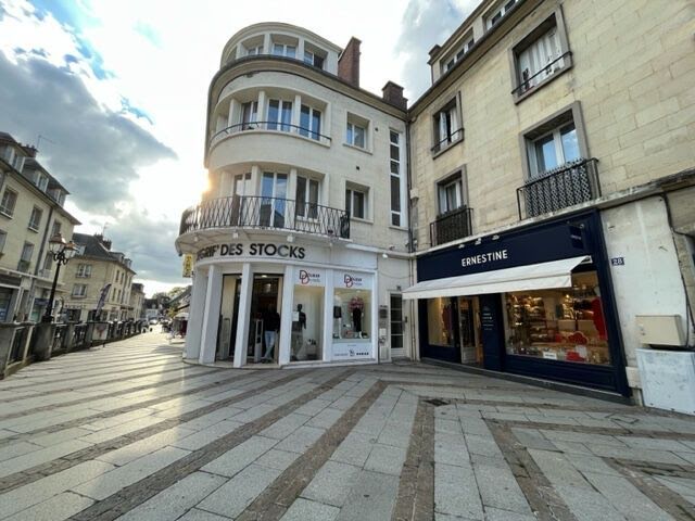 Location  appartement 1 pièce 31 m² à Compiegne (60200), 650 €