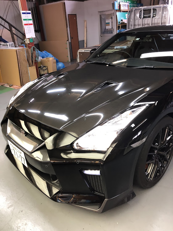 NISSAN GT-Rのラッピング・シフトパネルに関するカスタム事例の投稿画像4枚目