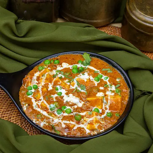 Matar Paneer