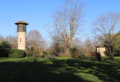 Vineyard with outbuildings 3