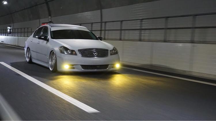 フーガのフーガ・名港トリトン・ローリングショット・クルマ好きと繋がりたい・不正改造車取締月間に関するカスタム事例の投稿画像6枚目