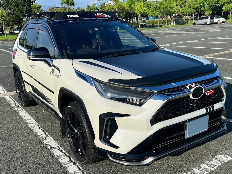 RAV4のTRD・ブラック化・20インチホイールに関するカスタム事例の投稿画像4枚目